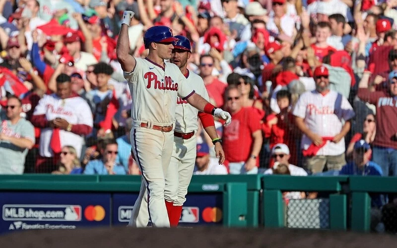 braves-vs-phillies-game-3-2
