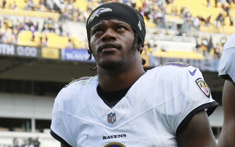 Lamar Jackson #8 of the Baltimore Ravens walks off the field after his team's 17-10 loss against the Pittsburgh Steelers.